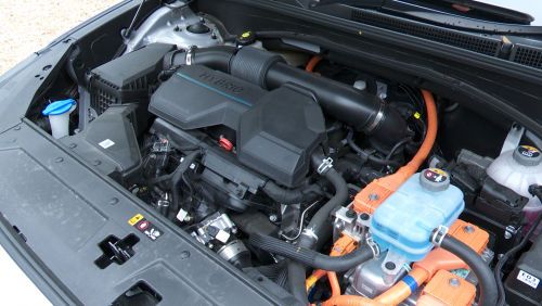 HYUNDAI SANTA FE ESTATE 1.6 TGDi Plug-in Hybrid Ultimate 5dr 4WD Auto view 7